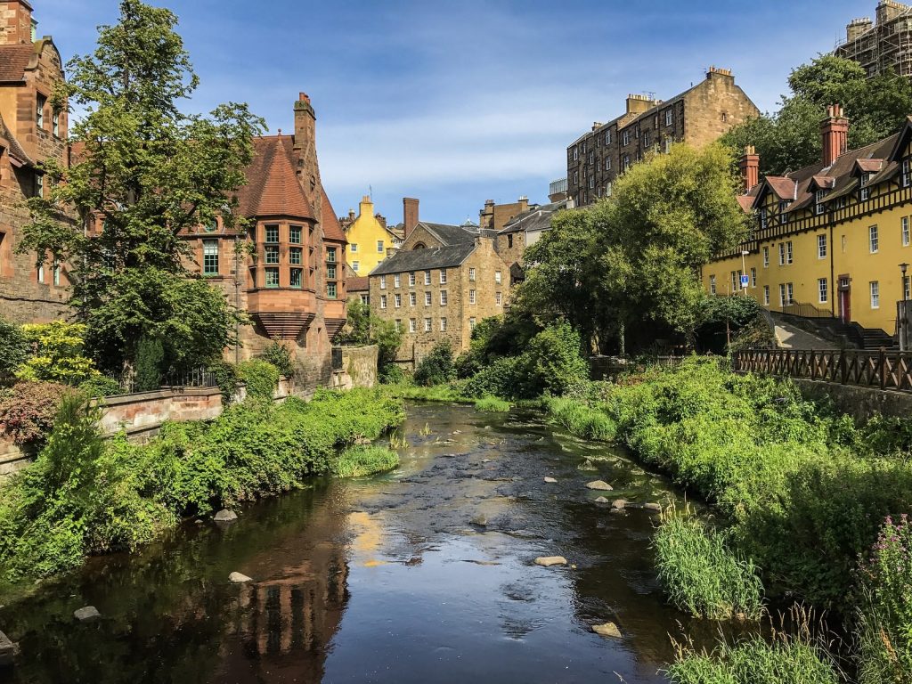 walks tours edinburgh