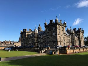 George Heriots School in Edinburgh looks like Hogwarts | Inspiring Travel Scotland